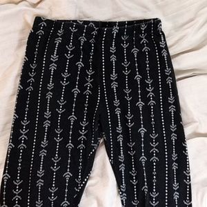 Patterned leggings